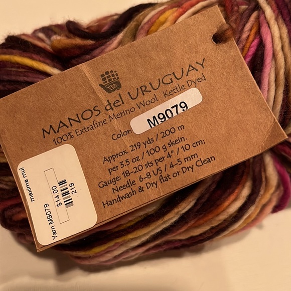 Manos Maxima, Manos del Uruguay Handspun Extra Fine Wool Kettle Dyed color M9079 - Picture 2 of 5